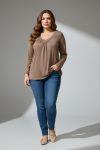 Γυναικεία Μπλούζα V Μπεζ σε Ψιλό Πλεκτό Curve-Plus Size