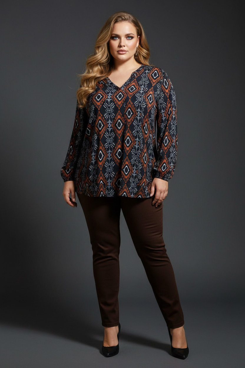 Γυναικεία Μπλούζα V Με Γεωμετρικά σχίσματα, σε Ψιλό Πλεκτό Curve-Plus Size