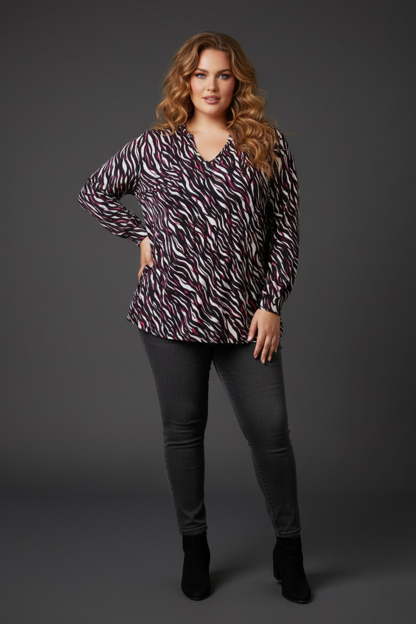 Γυναικεία Μπλούζα V Με Μοτίβο Ζεβρα , σε Ψιλό Πλεκτό Curve-Plus Size