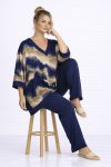 Γυναικεία Μπλούζα Tie-dye print σε navy & μπεζ με Πλαϊνό Άνοιγμα -Plus Size