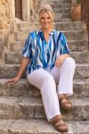 Γυναικεία Μπλούζα V-Neck Αφηρημένο Print – Μπλε & Λευκές Αποχρώσεις
