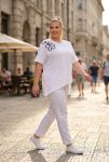 Γυναικεία Βαμβακερή Μπλούζα Λευκή με Κεντητό Λουλούδι Plus Size