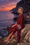 Γυναικείο Maxi Καφτάνι Φόρεμα Μαύρο με Κόκκινο Floral – Plus Size
